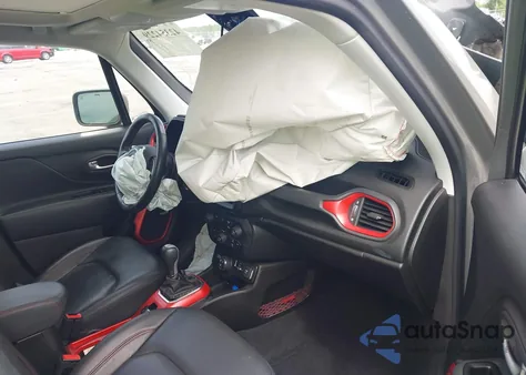 2021 Jeep Renegade Trailhawk 4X4 из США, поврежденный, VIN ZACNJDC19MPN29653